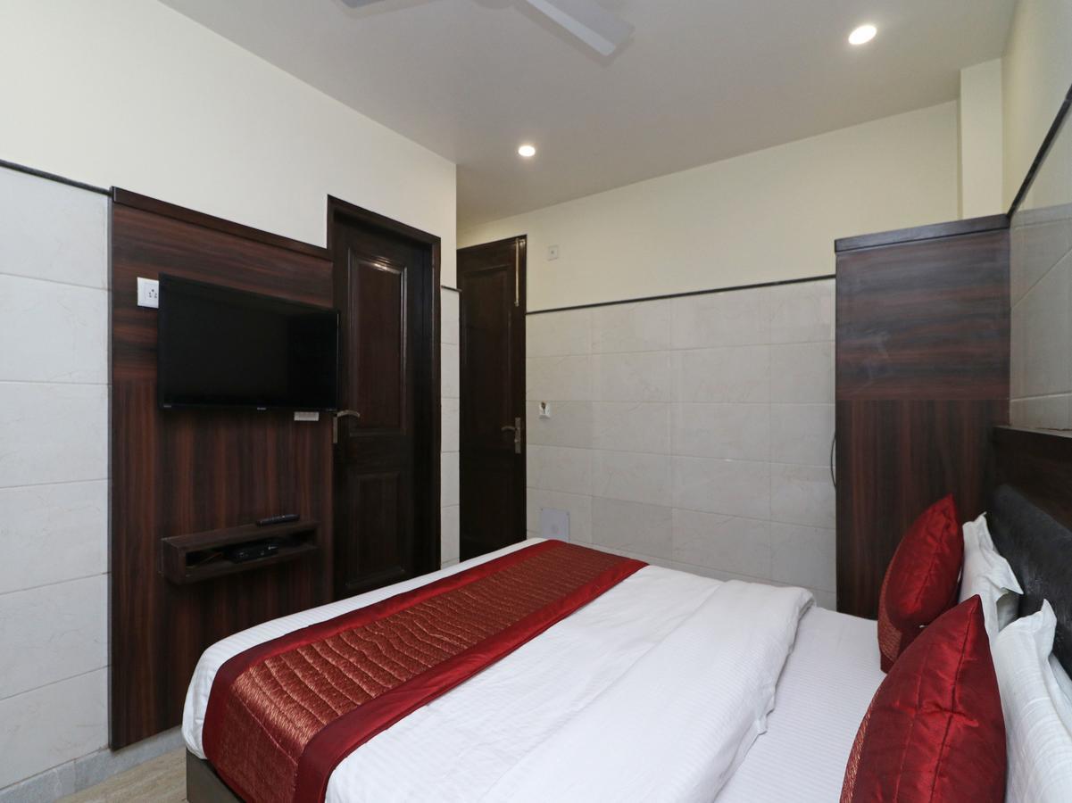Oyo 11594 Hotel Tvs New Delhi Exteriör bild